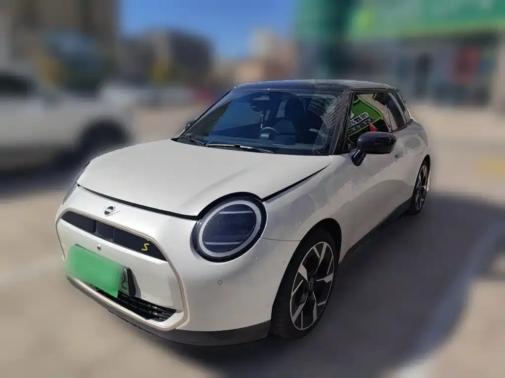 MINI Cooper EV — фото 1