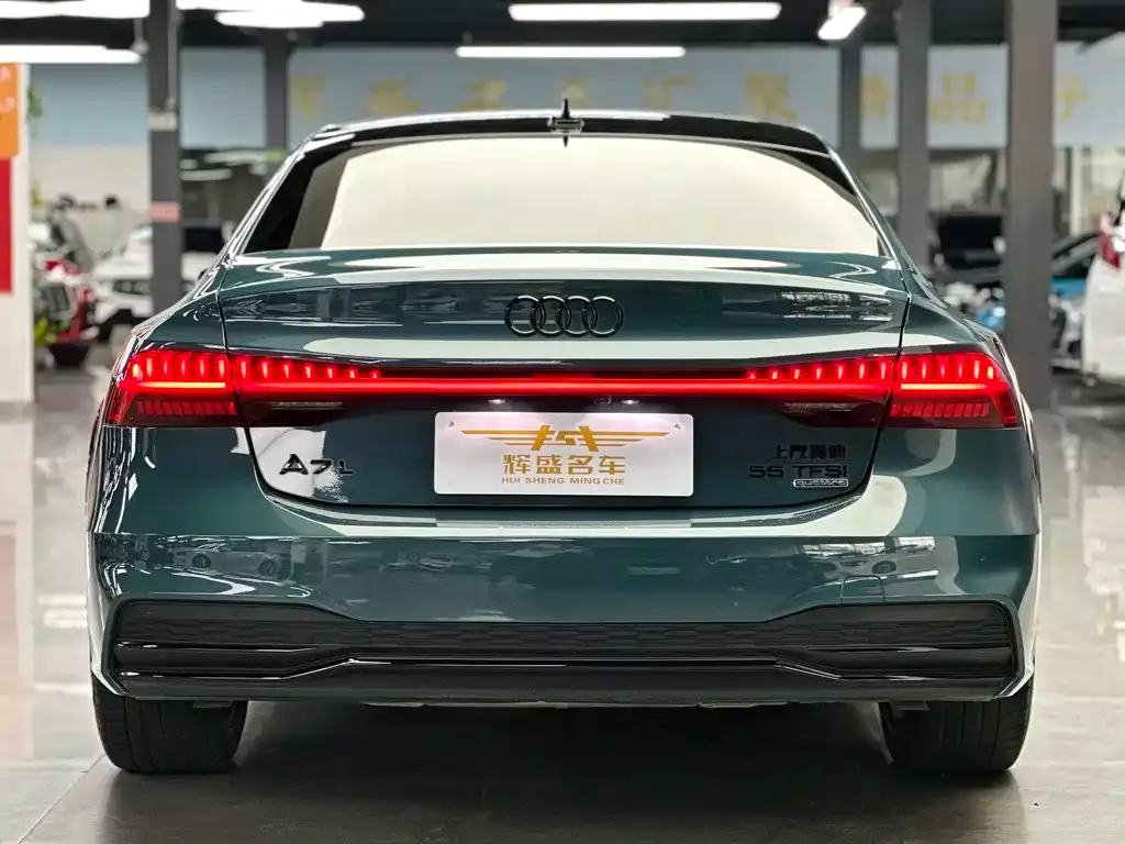 Audi A7L — фото 5