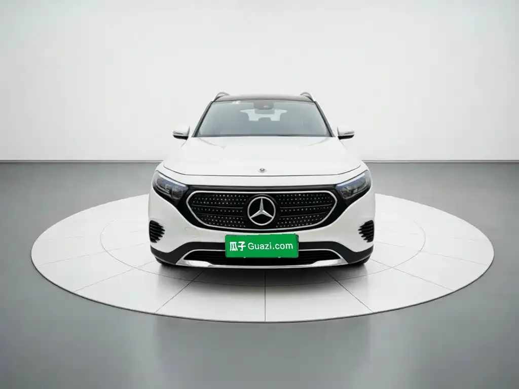 Mercedes-Benz EQB — фото 5