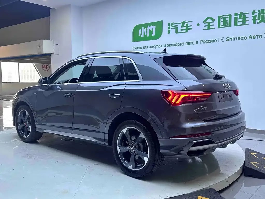 Audi Q3 — фото 10
