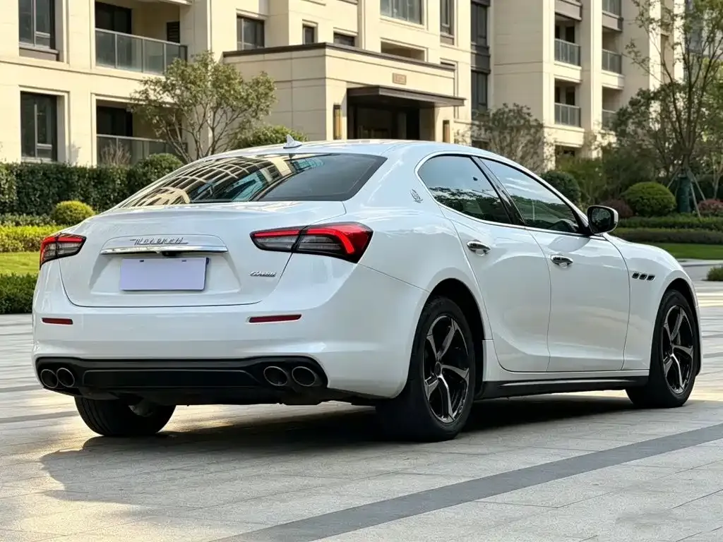 Maserati Ghibli — фото 5