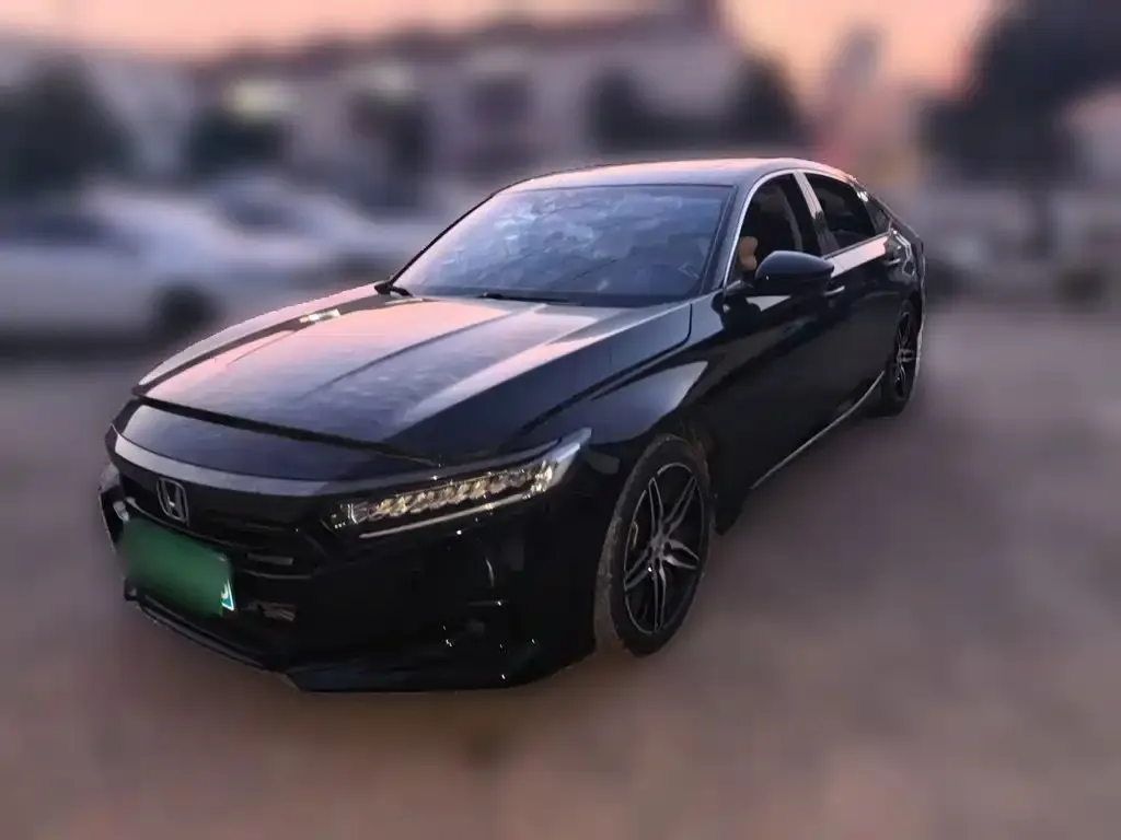 Honda Accord — фото 1