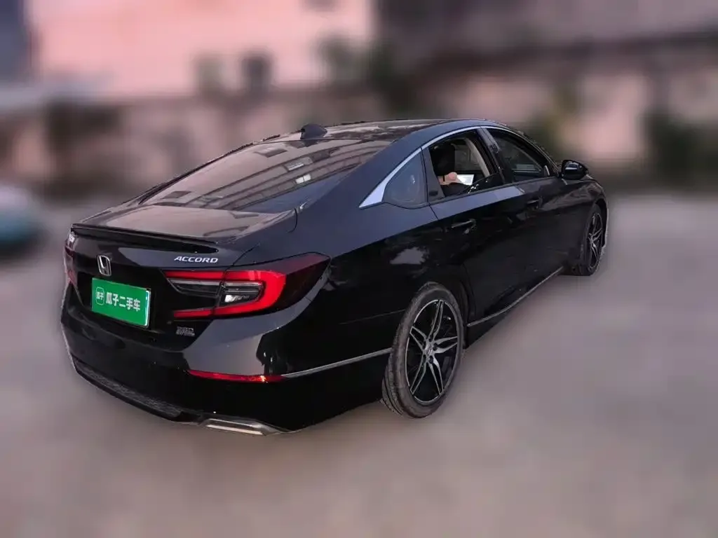 Honda Accord — фото 3
