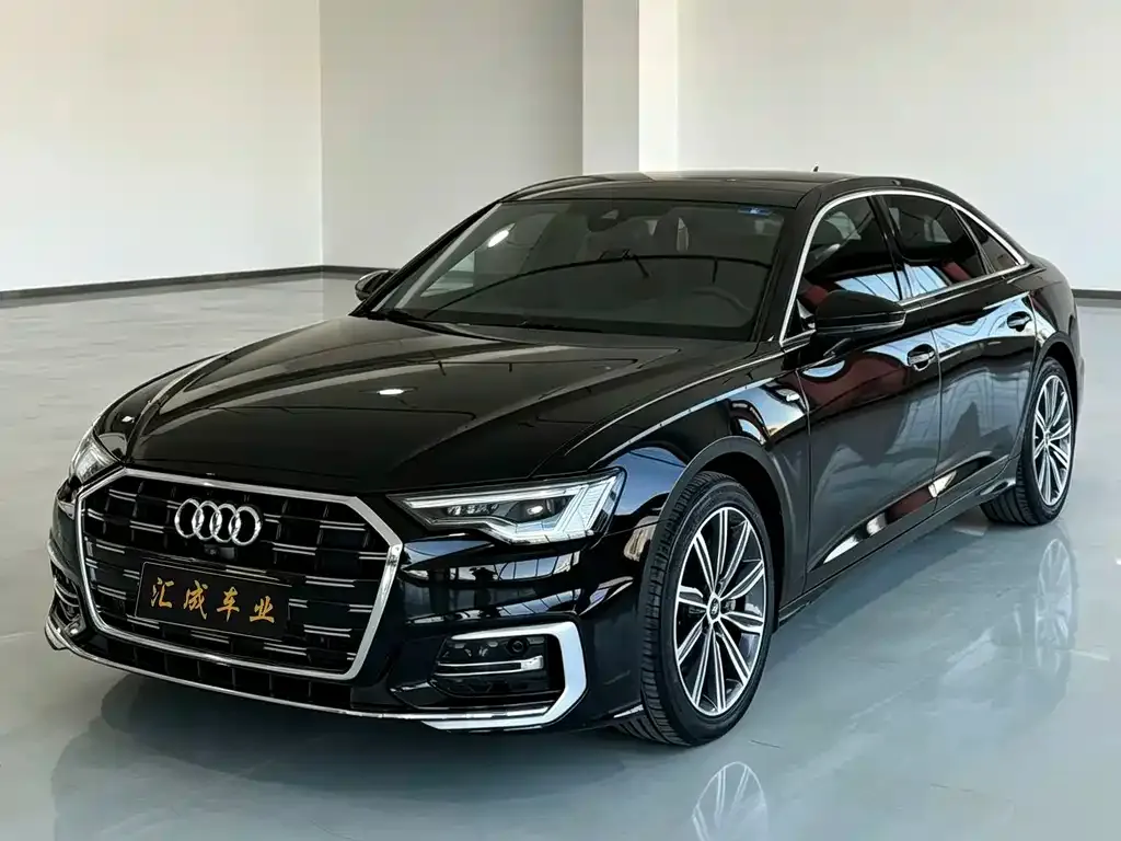 Audi A6L — фото 1