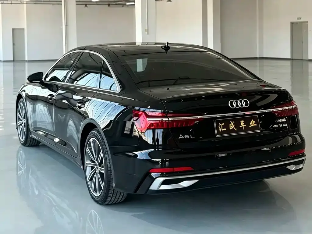 Audi A6L — фото 6