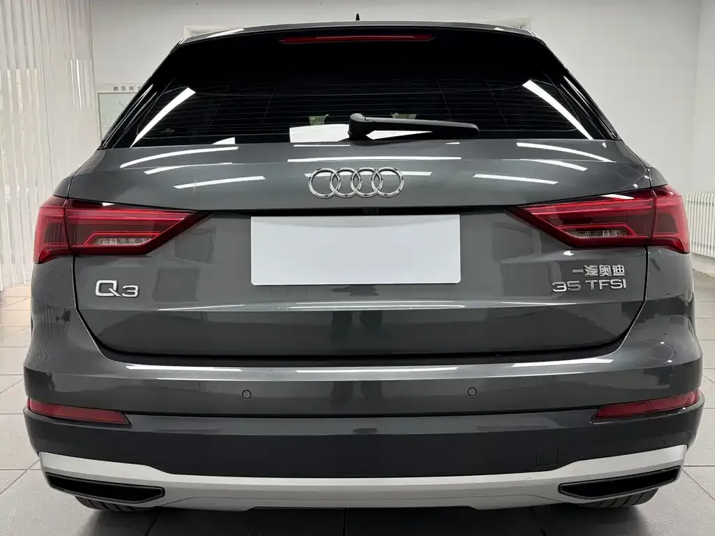 Audi Q3 — фото 10