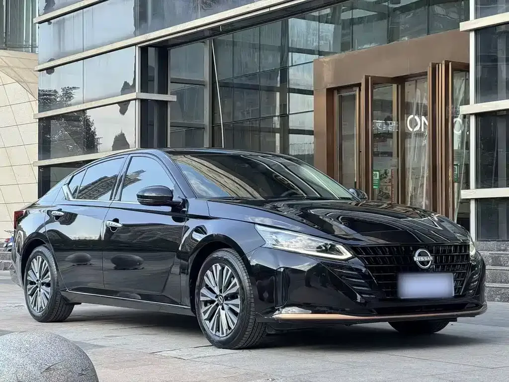 Nissan Teana — фото 2