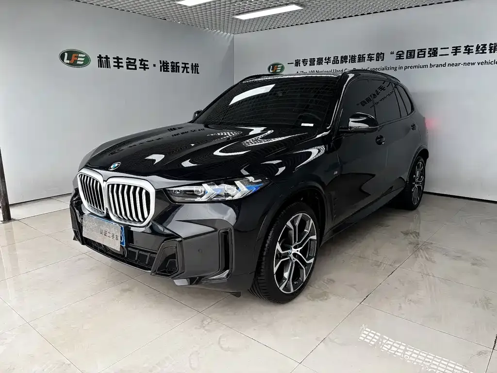 BMW X5 — фото 1