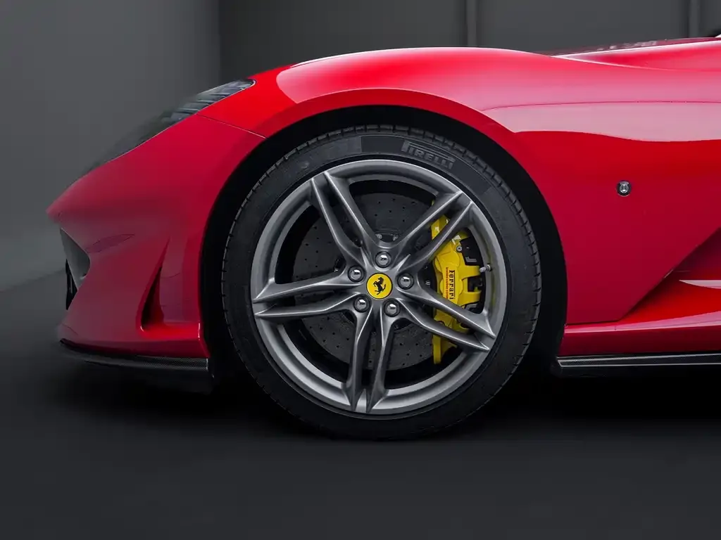 Ferrari 812 — фото 5