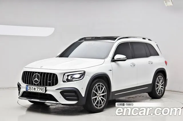 Mercedes-Benz GLB-Class — фото 1