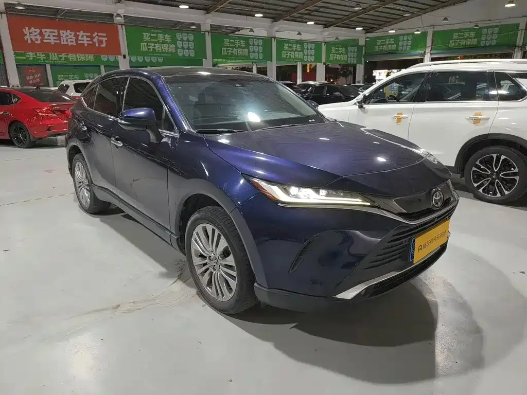 Toyota Harrier — фото 10