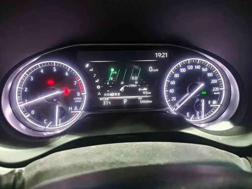Toyota Harrier — фото 5
