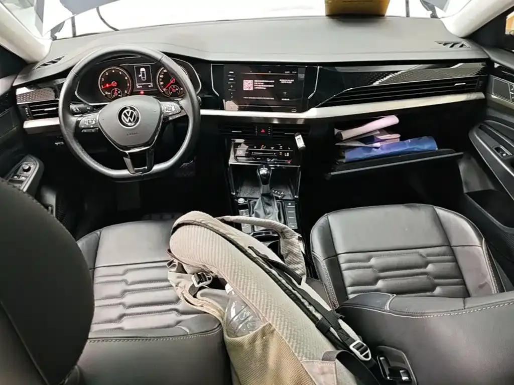 Volkswagen Passat — фото 10