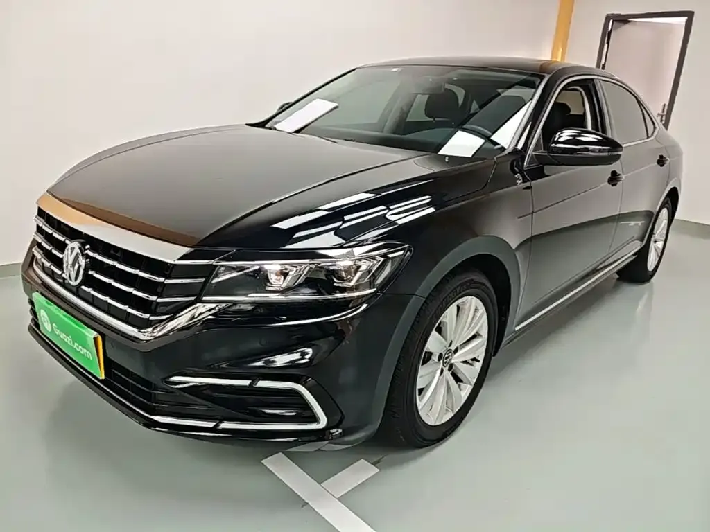 Volkswagen Passat — фото 3