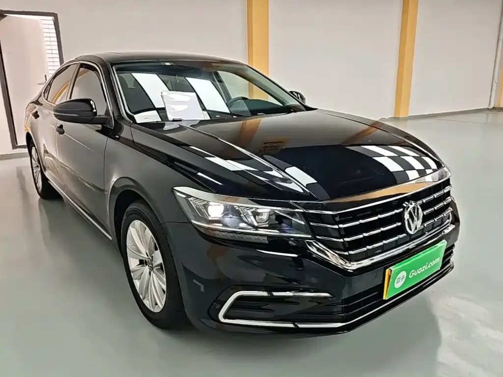 Volkswagen Passat — фото 6