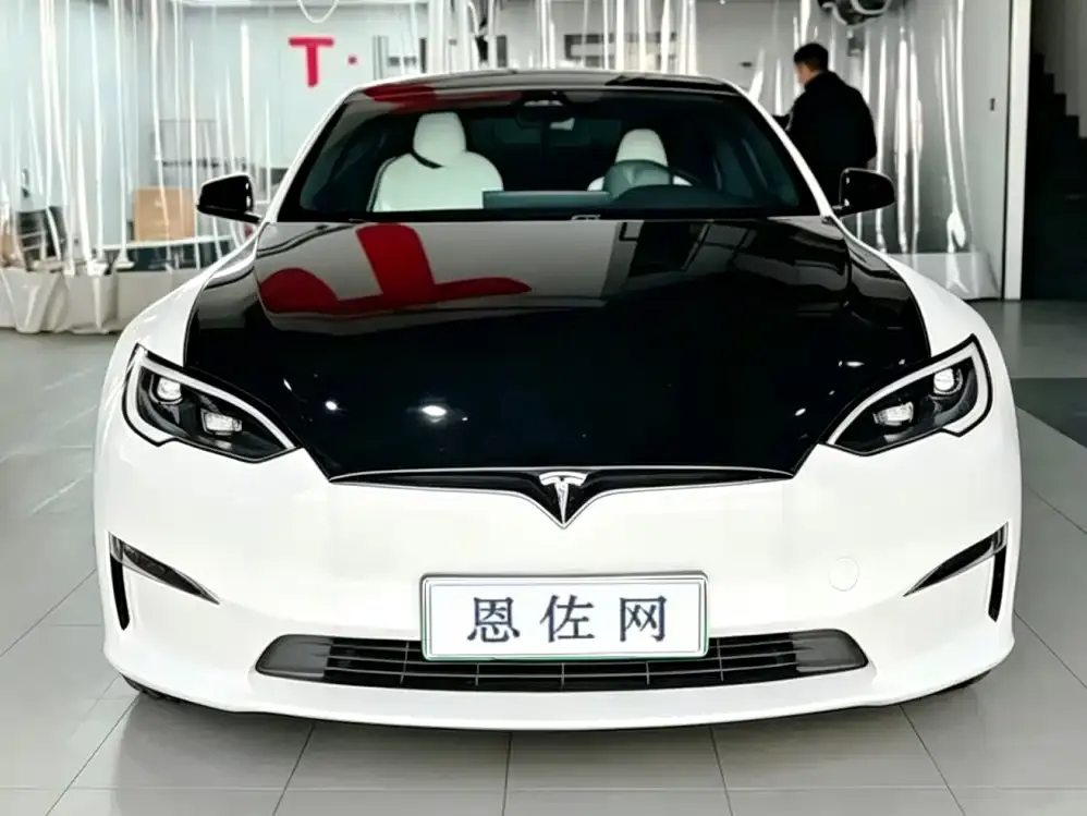 Tesla Model S — фото 2