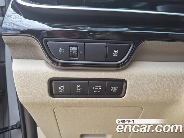 Kia Carnival — фото 10