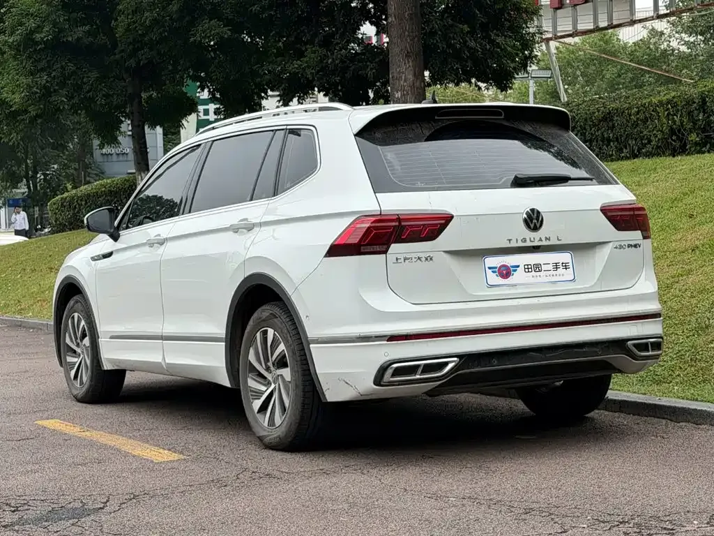Volkswagen Tiguan L PHEV — фото 2
