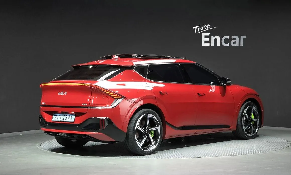 Kia EV6 — фото 6