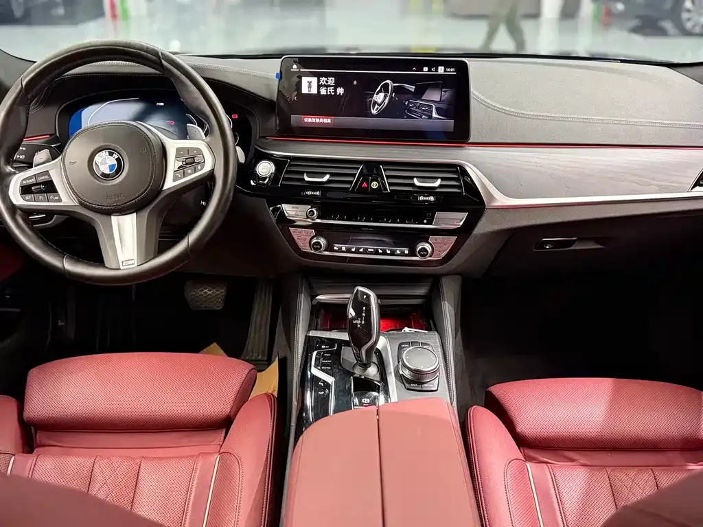 BMW 5 Series — фото 4