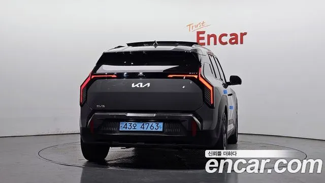 Kia EV3 — фото 4