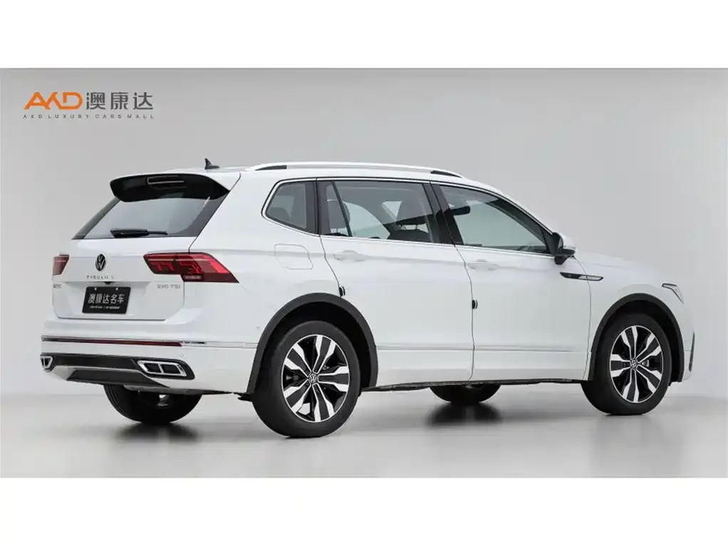 Volkswagen Tiguan L — фото 8