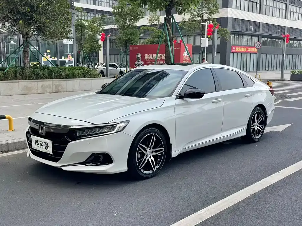 Honda Accord — фото 4