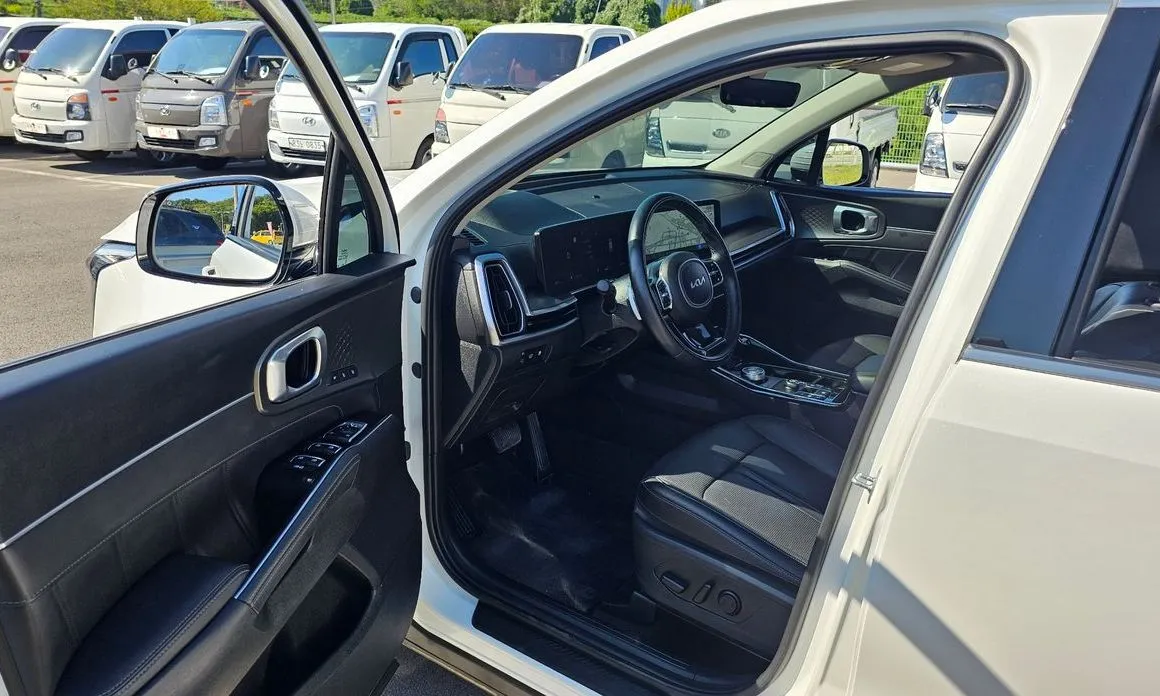 Kia Sorento — фото 6