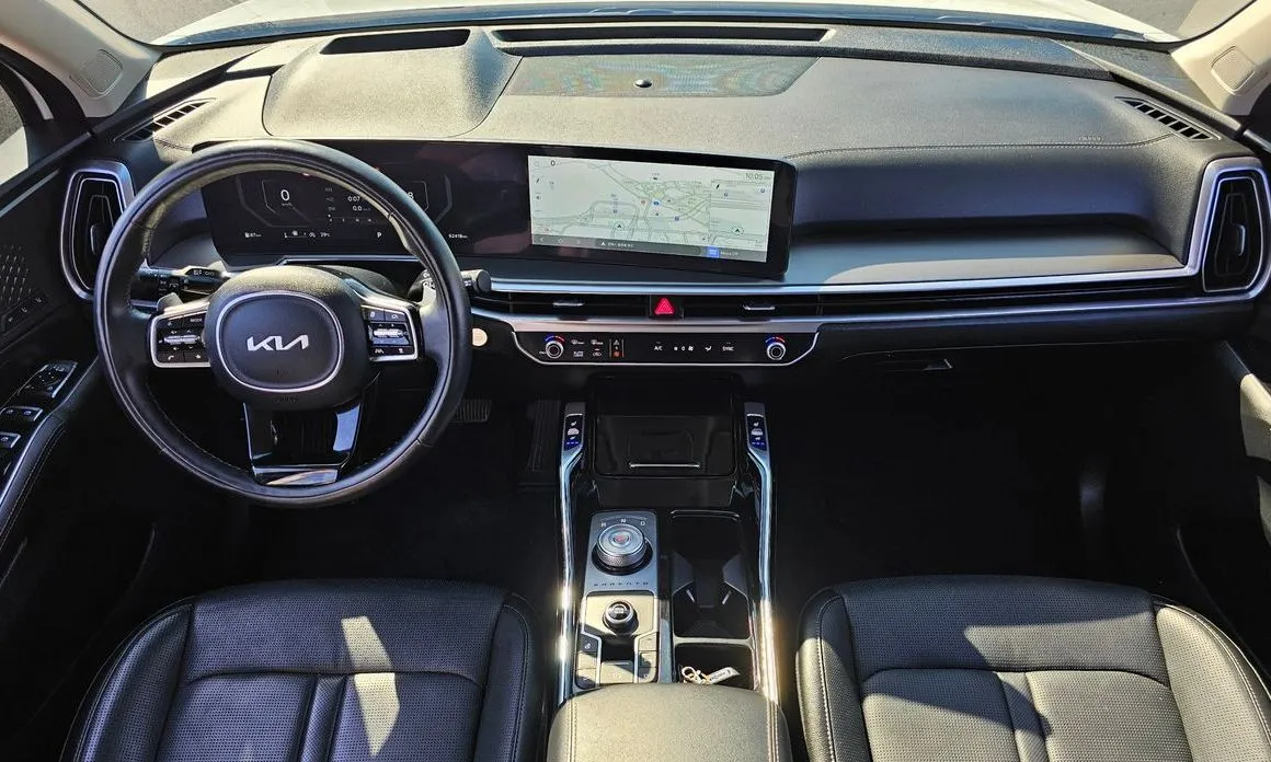 Kia Sorento — фото 8