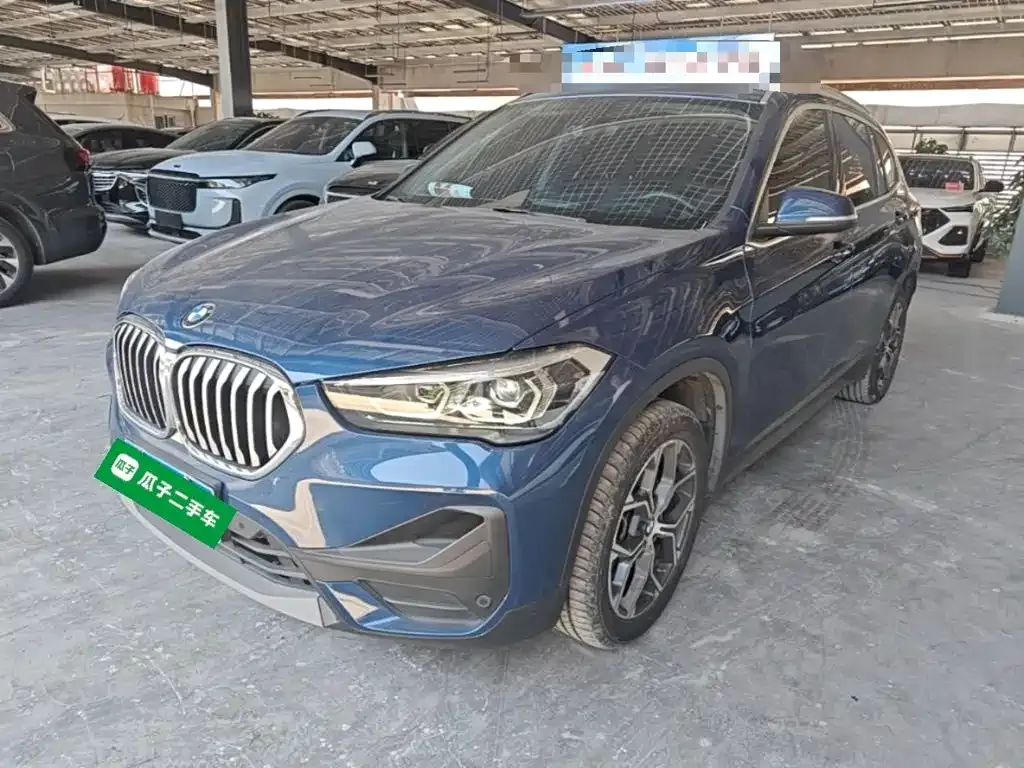 BMW X1 — фото 1