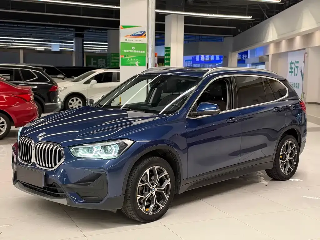 BMW X1 — фото 1