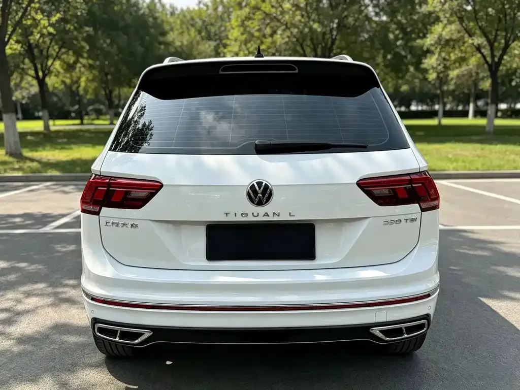 Volkswagen Tiguan L — фото 3