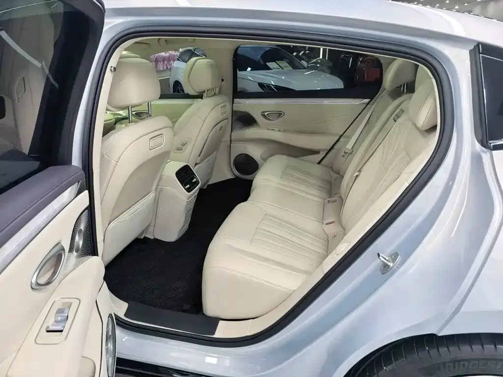 BYD Seal 08 — фото 4