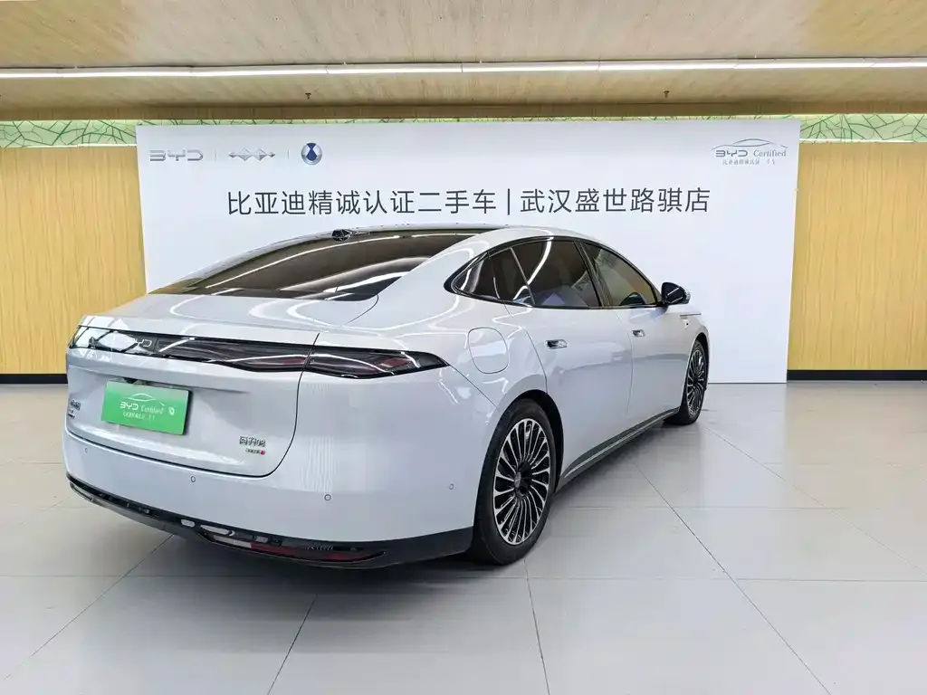 BYD Seal 08 — фото 5