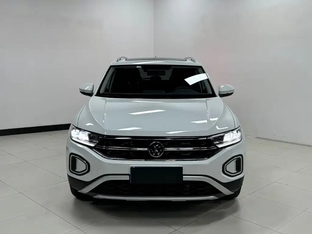 Volkswagen T-Roc — фото 2