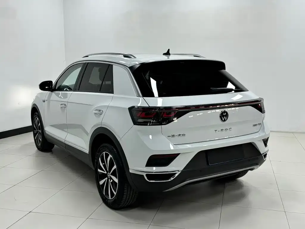 Volkswagen T-Roc — фото 3