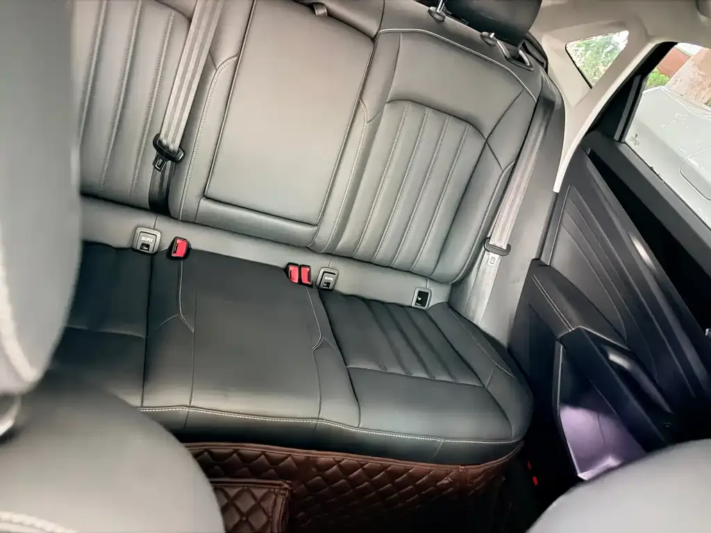 Volkswagen Passat — фото 5