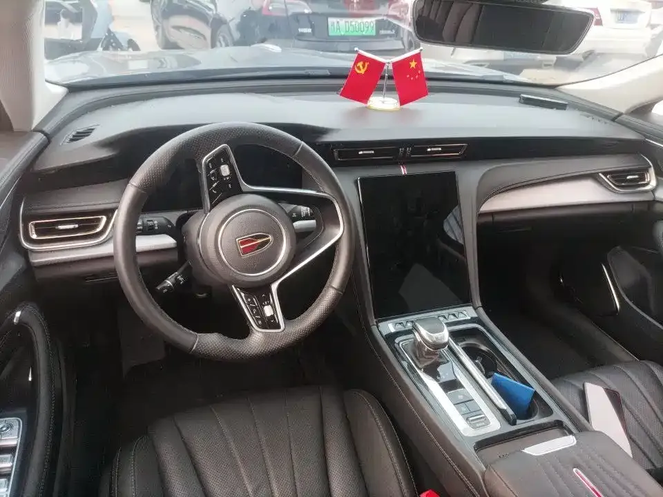 Hongqi H5 — фото 7